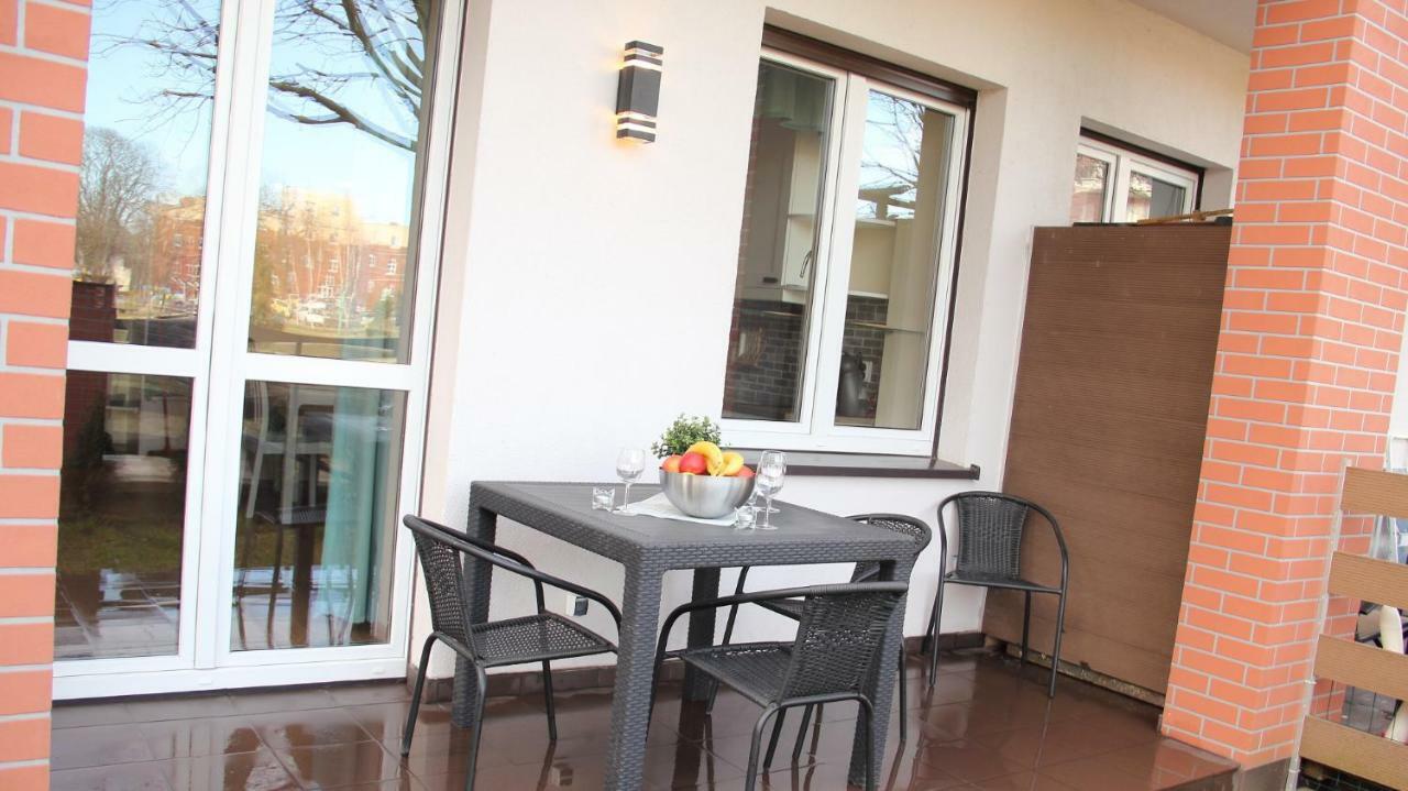 Lux Garden Apartment Колобжег Екстер'єр фото